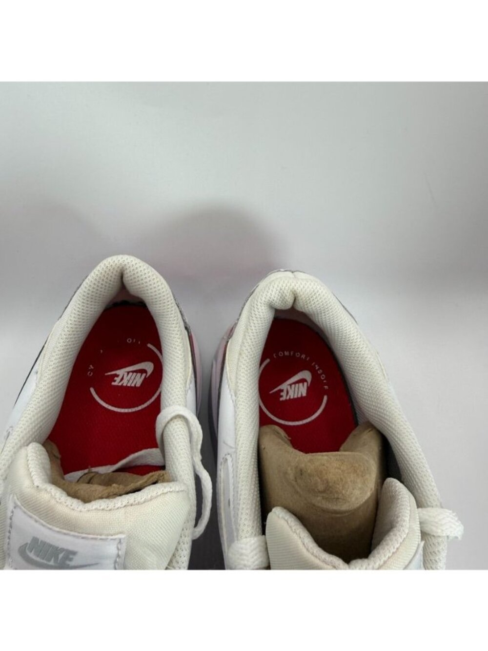 Nike Air Max White & Red Mens Size 10 Sneakers CW4555-107 - Picture 3 of 9